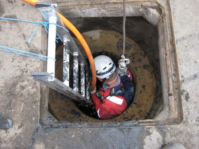 Confined Space Cleaning and Surveying